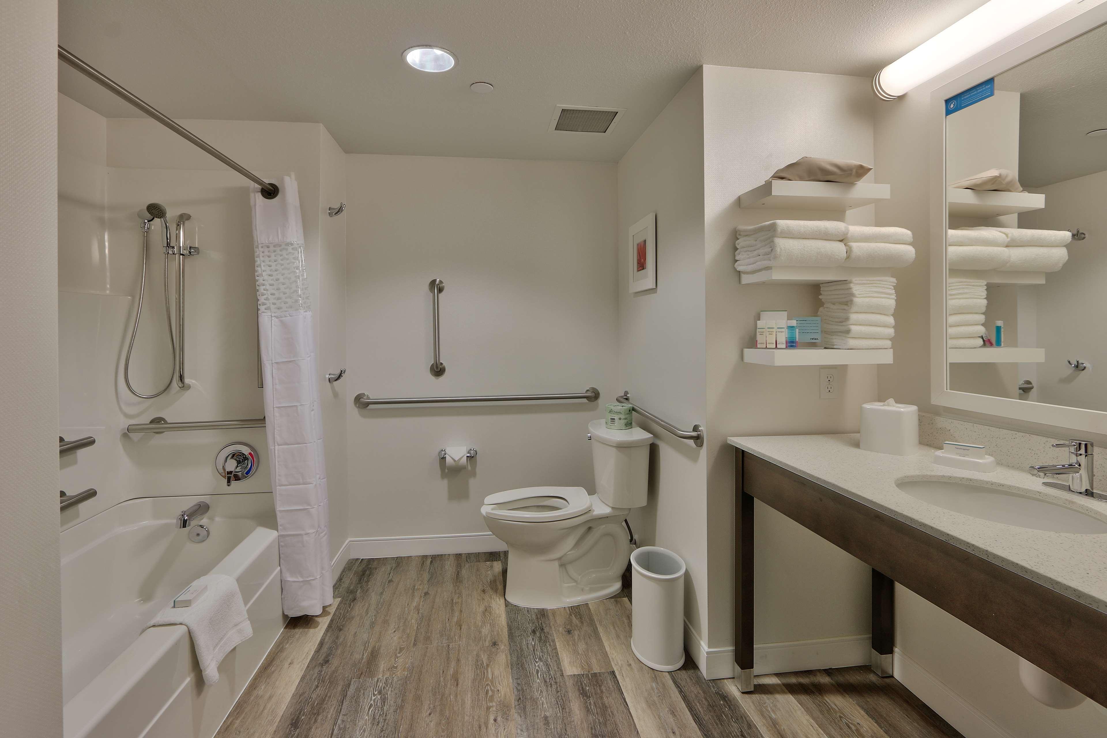 Hampton Inn & Suites Albuquerque Airport Екстериор снимка