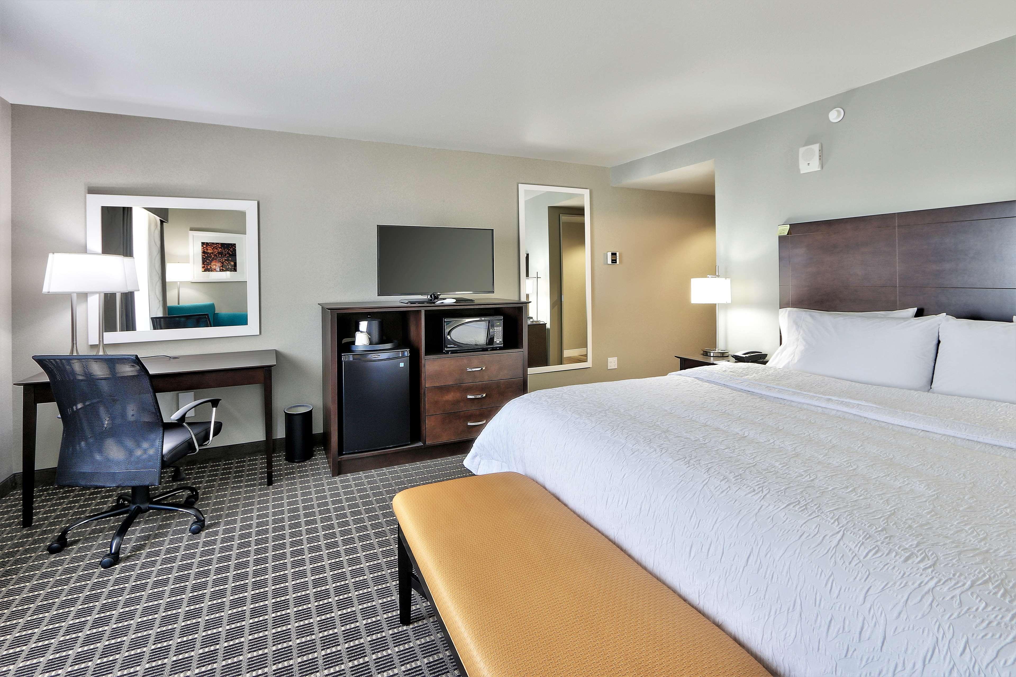 Hampton Inn & Suites Albuquerque Airport Екстериор снимка