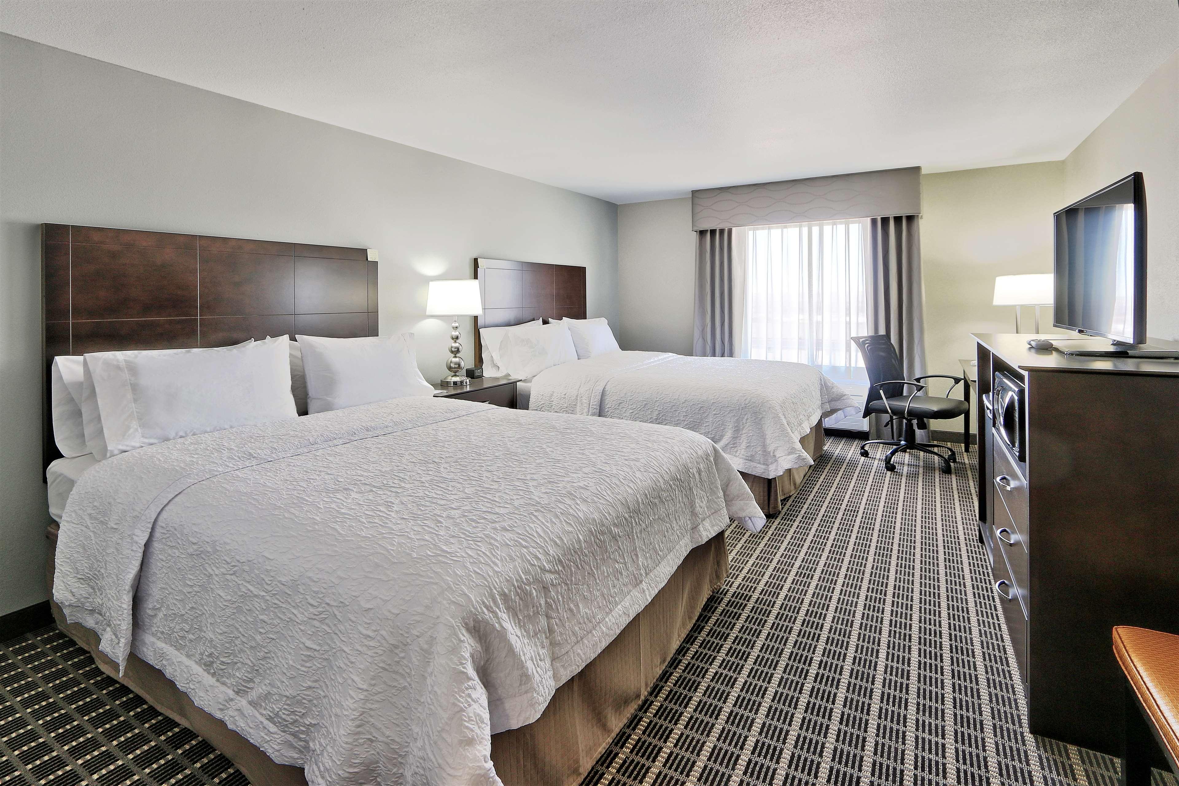 Hampton Inn & Suites Albuquerque Airport Екстериор снимка