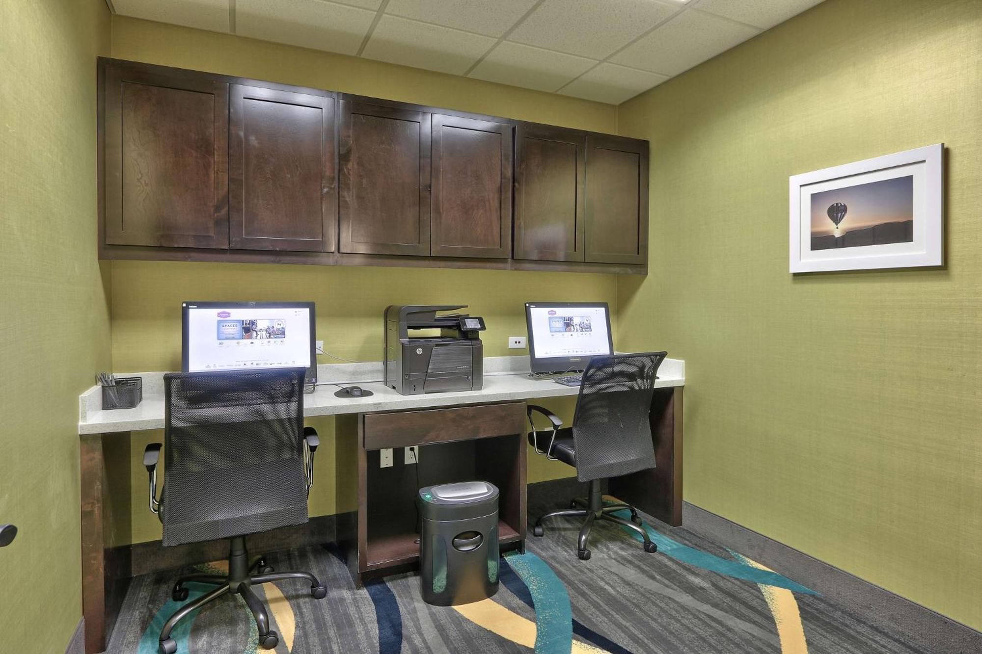 Hampton Inn & Suites Albuquerque Airport Екстериор снимка