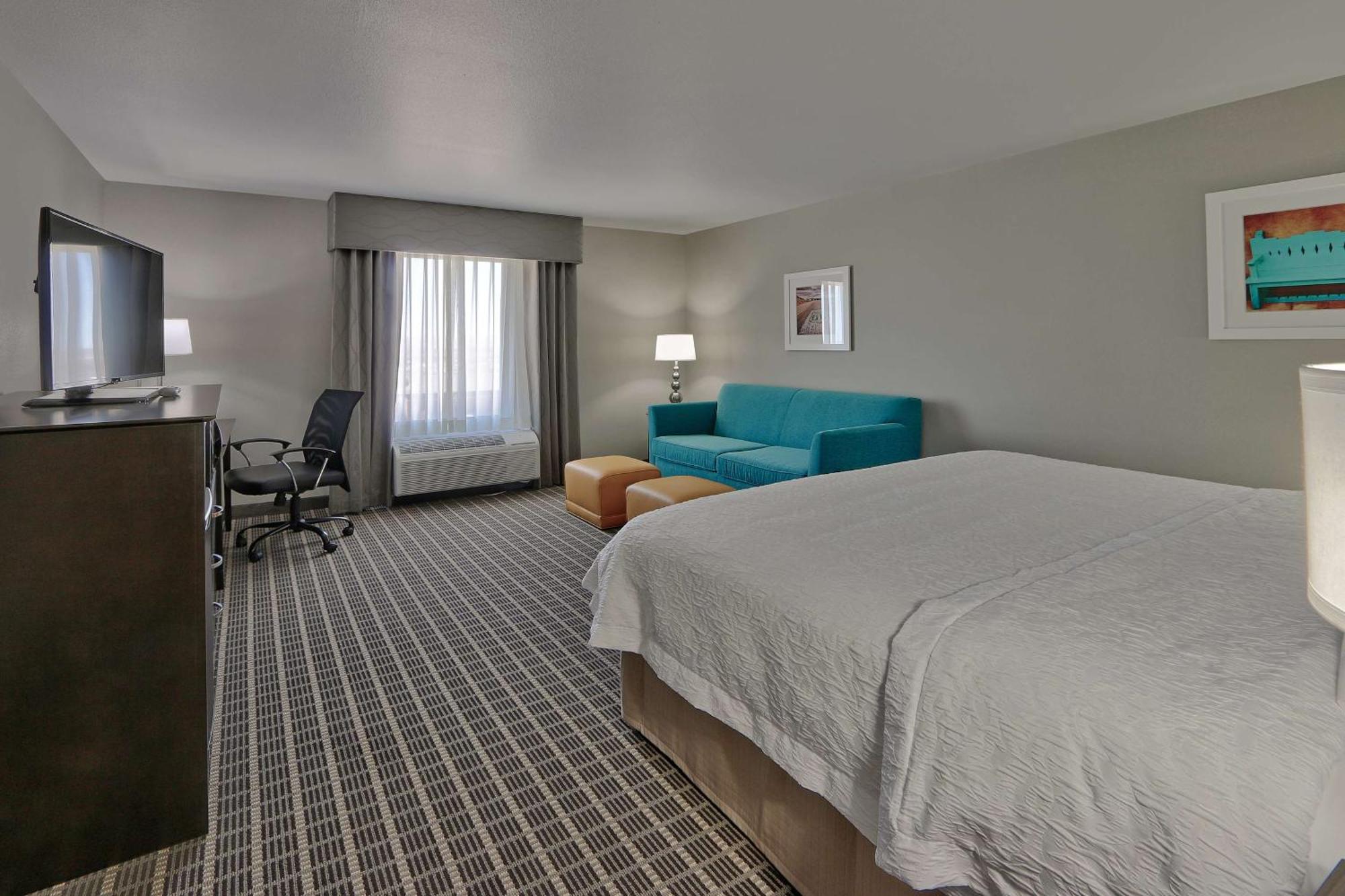 Hampton Inn & Suites Albuquerque Airport Екстериор снимка