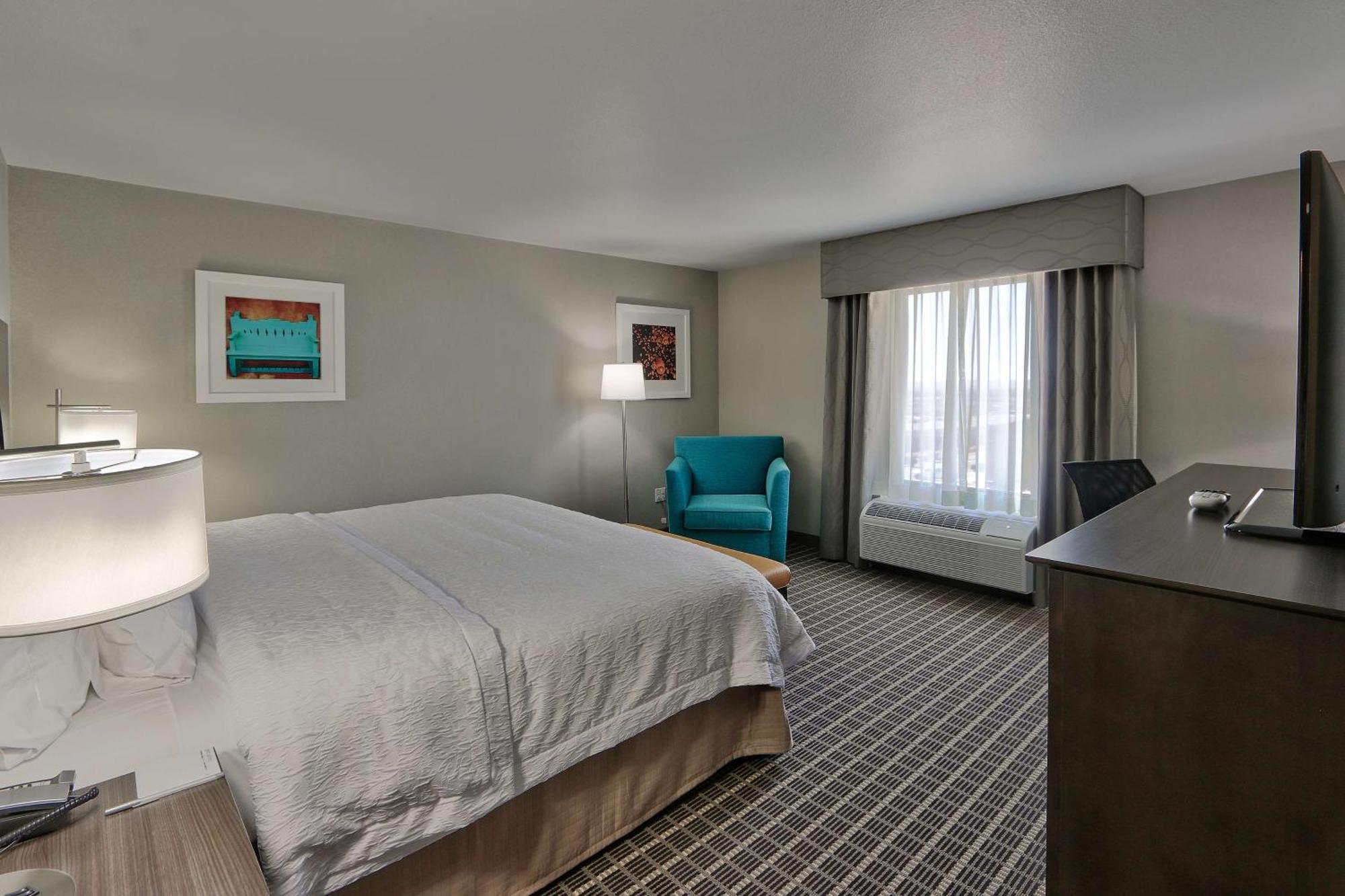 Hampton Inn & Suites Albuquerque Airport Екстериор снимка