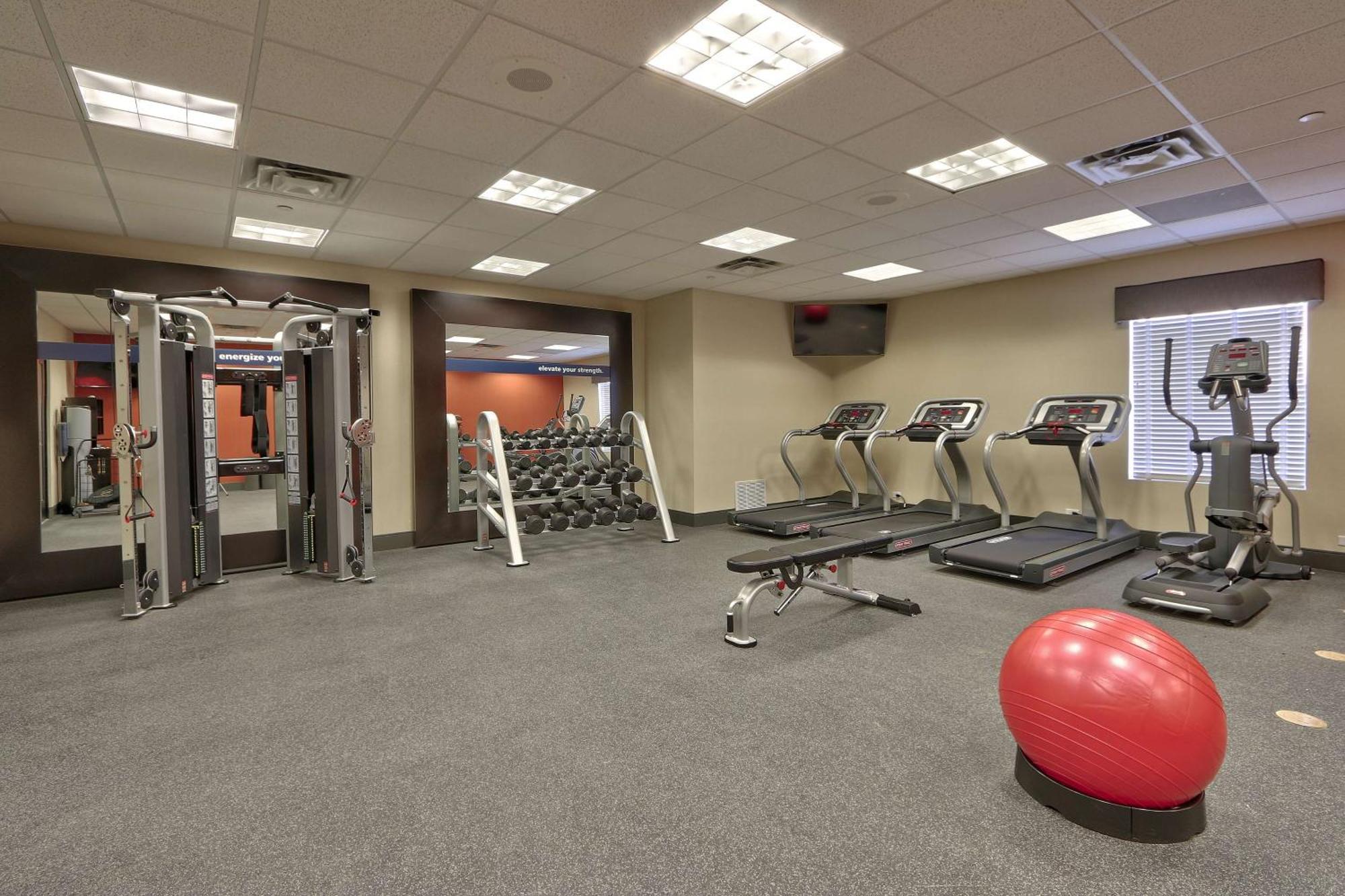 Hampton Inn & Suites Albuquerque Airport Екстериор снимка