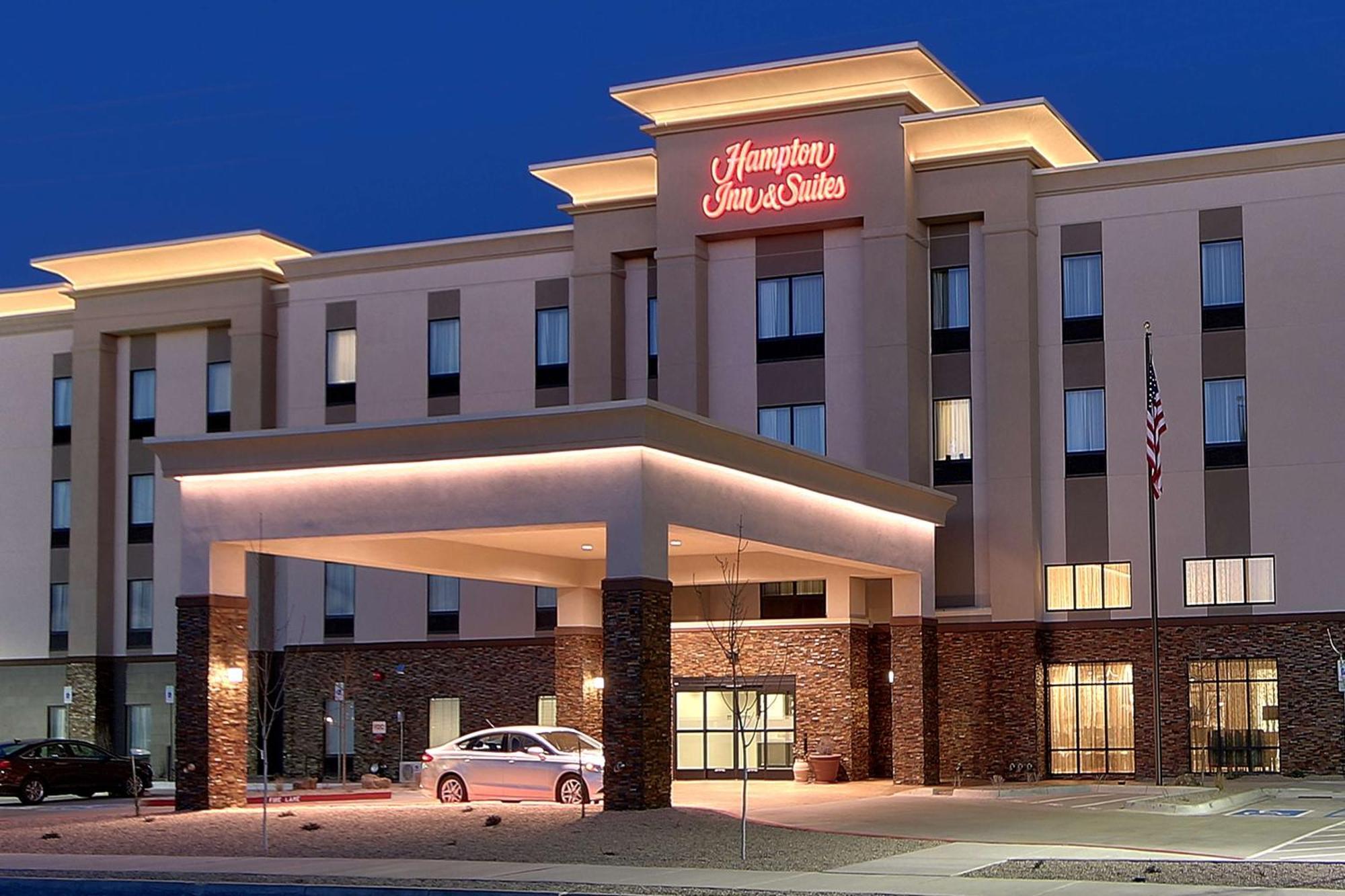 Hampton Inn & Suites Albuquerque Airport Екстериор снимка